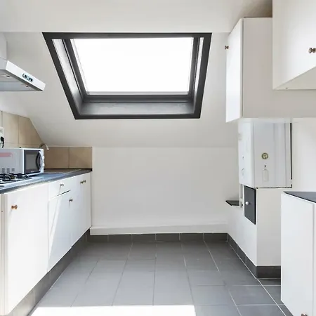 Within Walking Distance Of The Sea Apartament *