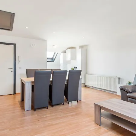 Within Walking Distance Of The Sea Apartament